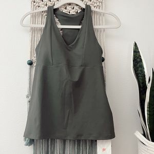 NWT Fabletics Mila Tank Size 4